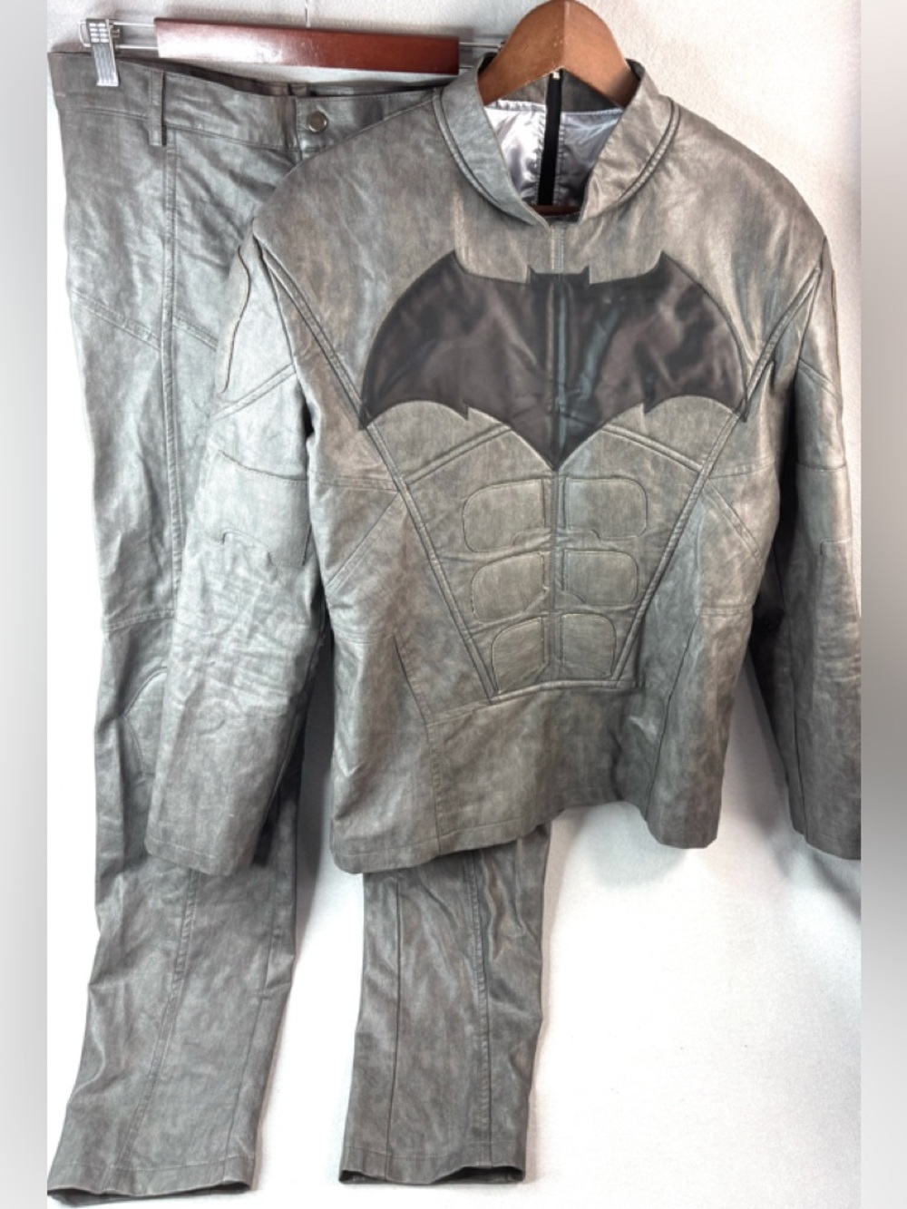 Batman M Men's Silver Gray Faux Leather Suit with Gloves Costume